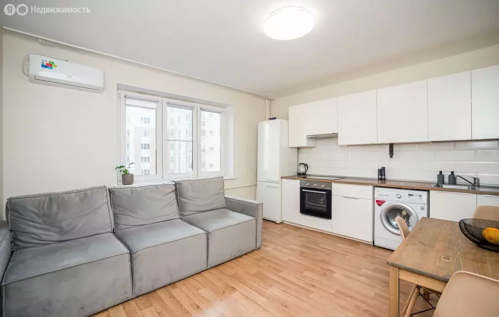 2-комнатная квартира: Западный, микрорайон Белый Хутор, Светлая улица, ... - Фото 2