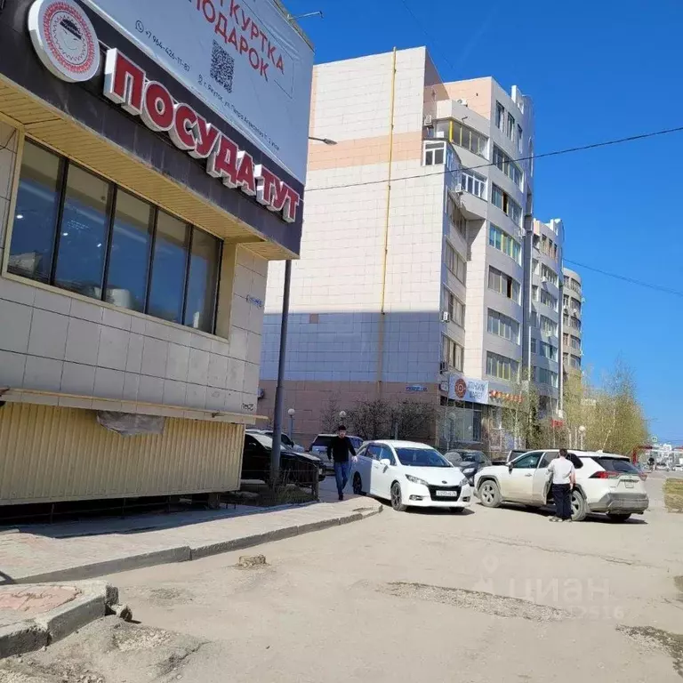 Помещение свободного назначения в Саха (Якутия), Якутск ул. Петра ... - Фото 0