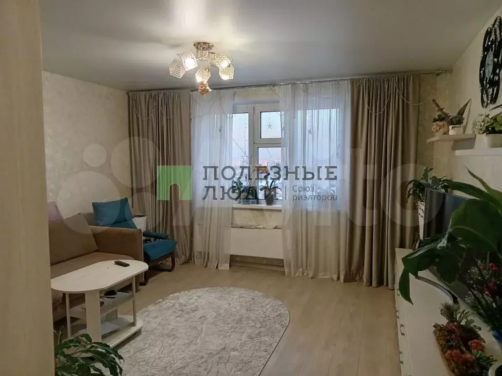 2-к. квартира, 50 м, 17/18 эт. - Фото 0