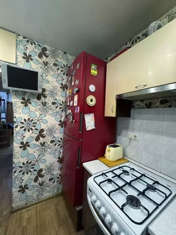 3-к кв. Челябинская область, Челябинск ул. Нахимова, 9 (64.0 м) - Фото 1