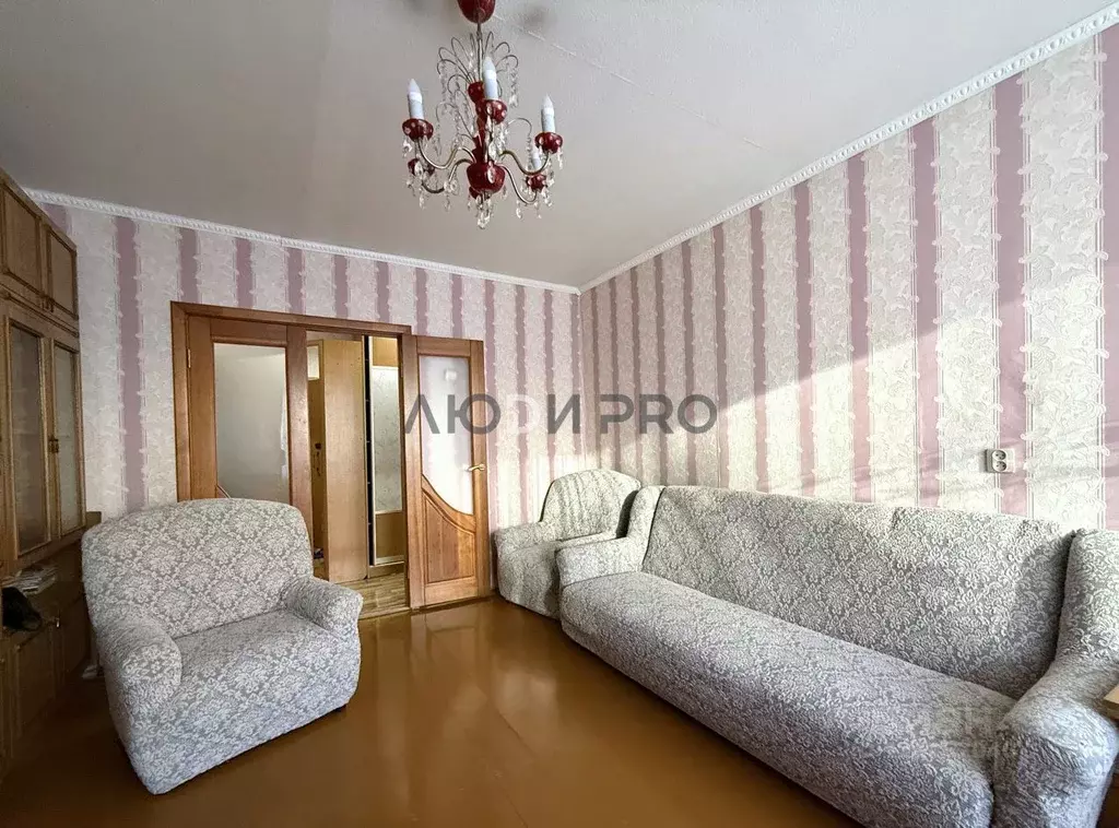 3-к кв. Кировская область, Киров ул. Сурикова, 41 (60.3 м) - Фото 1