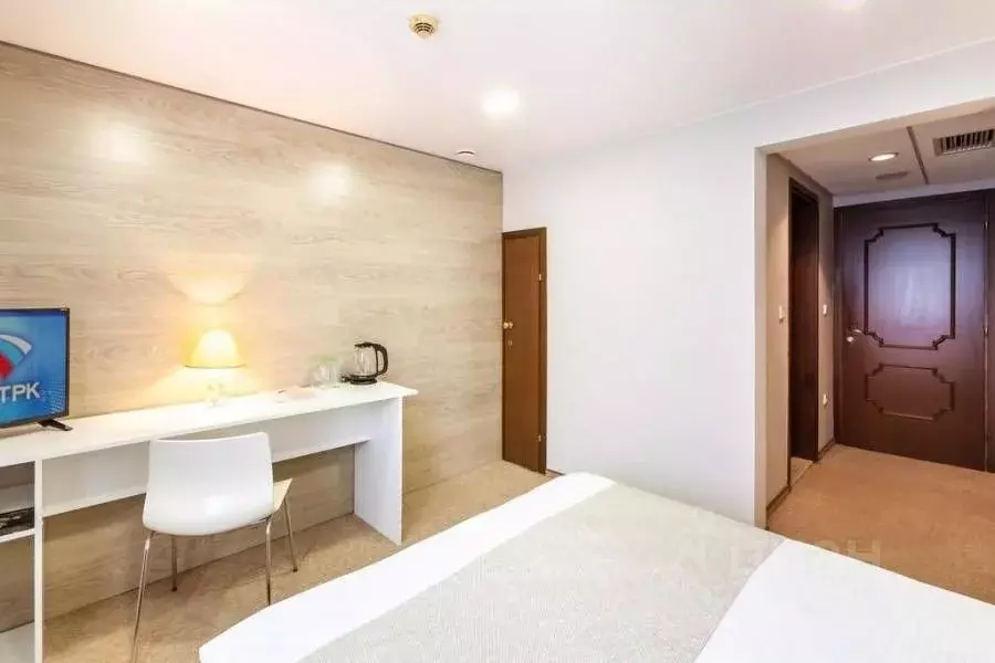 Комната Тюменская область, Тюмень ул. Республики, 33 (15.0 м) - Фото 2