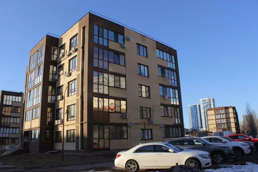 Продаётся 1-к квартира, 53.1 м - Фото 1