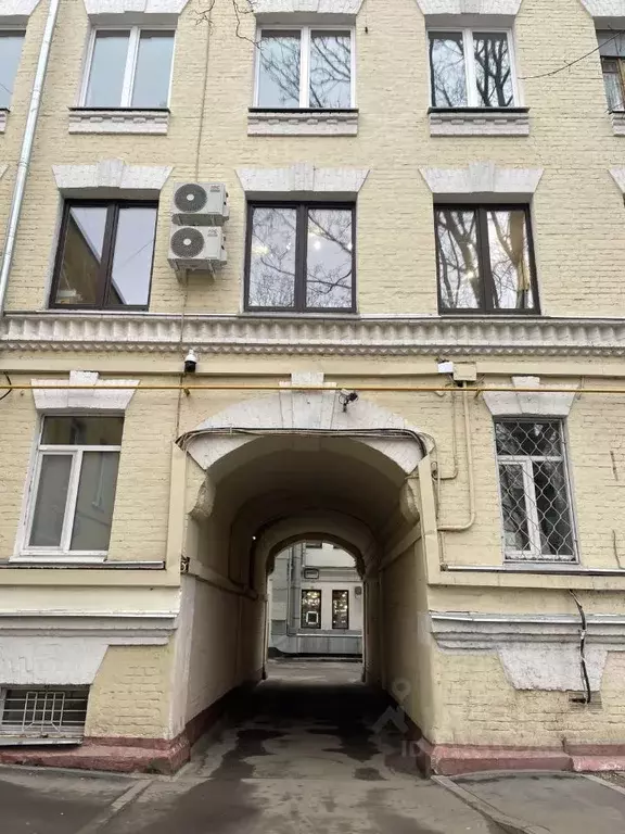 Комната Москва 2-я Брестская ул., 39С3 (10.5 м) - Фото 1