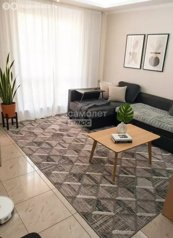 3-комнатная квартира: Омск, Космический проспект, 18Б (57.71 м) - Фото 1