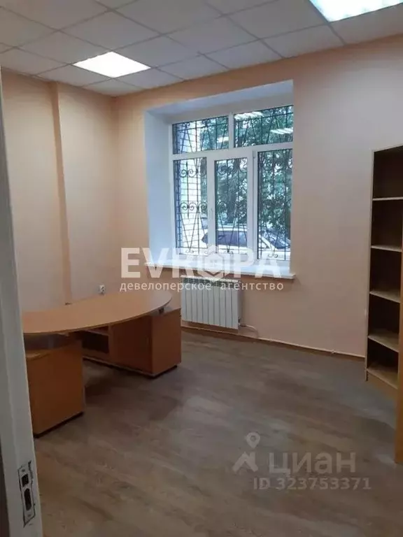 Офис в Ульяновская область, Ульяновск ул. Державина, 9А (15 м) - Фото 1