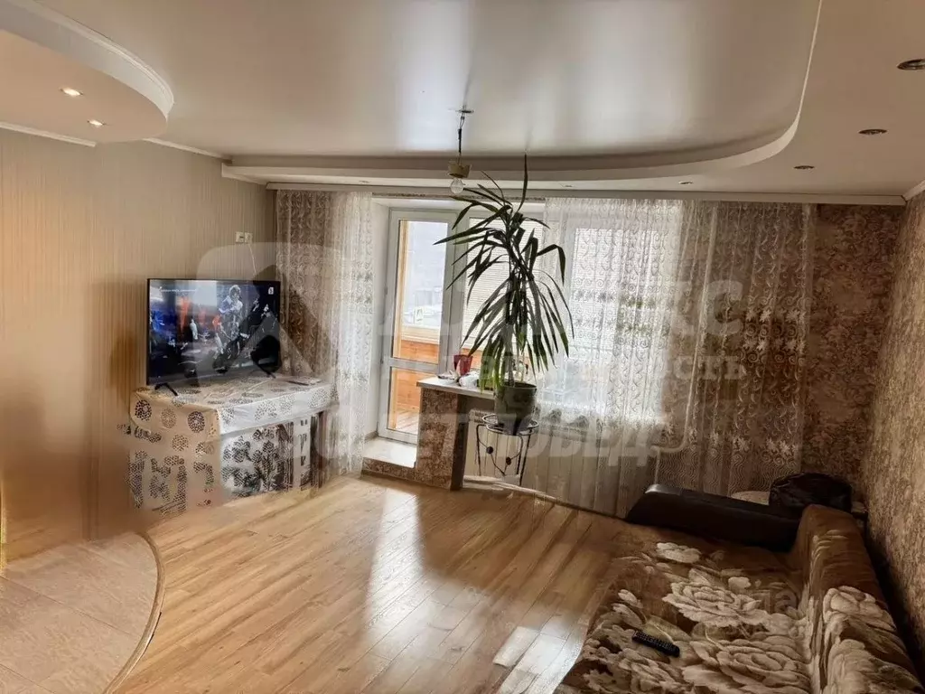 2-к кв. Тюменская область, Тюмень Холодильная ул., 15 (64.5 м) - Фото 1