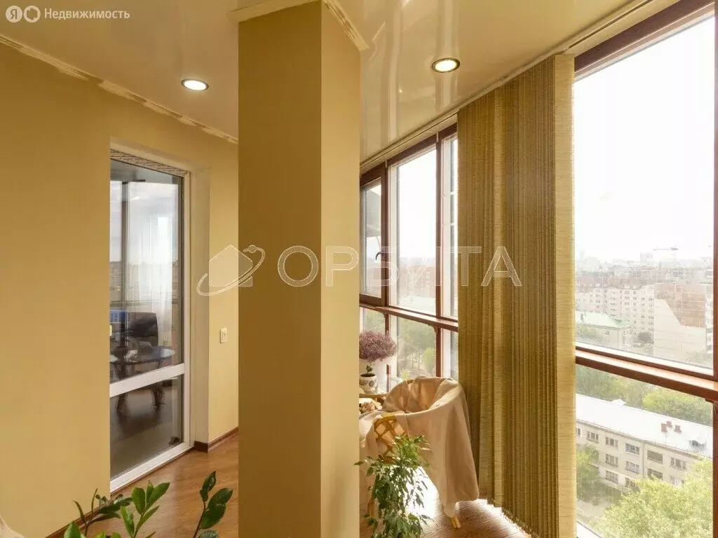 3-комнатная квартира: Тюмень, улица Самарцева, 8 (89.3 м) - Фото 2