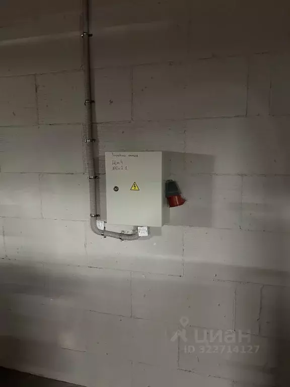 Гараж в Москва Сосенское поселение, просп. Куприна, 3к2 (15 м) - Фото 1