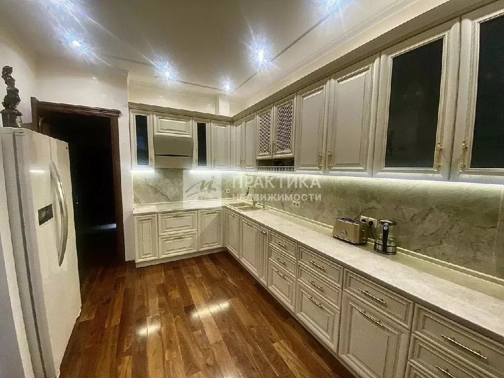 Продается 4-комнатная квартира - Фото 2