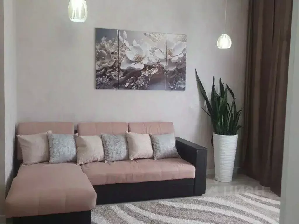 2-к кв. Крым, Симферополь ул. Луначарского, 3 (56.0 м) - Фото 1