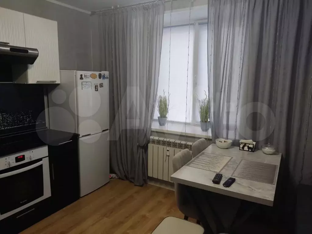 1-к. квартира, 45 м, 1/10 эт. - Фото 1