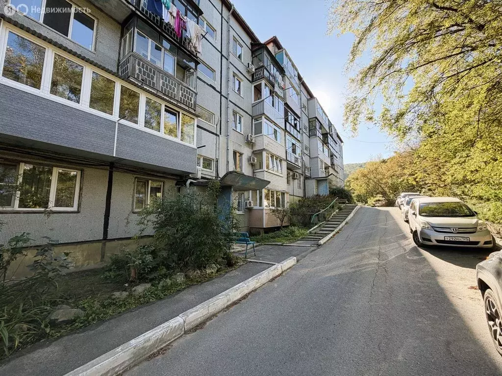 3-комнатная квартира: Находка, Нахимовская улица, 37 (64 м) - Фото 1