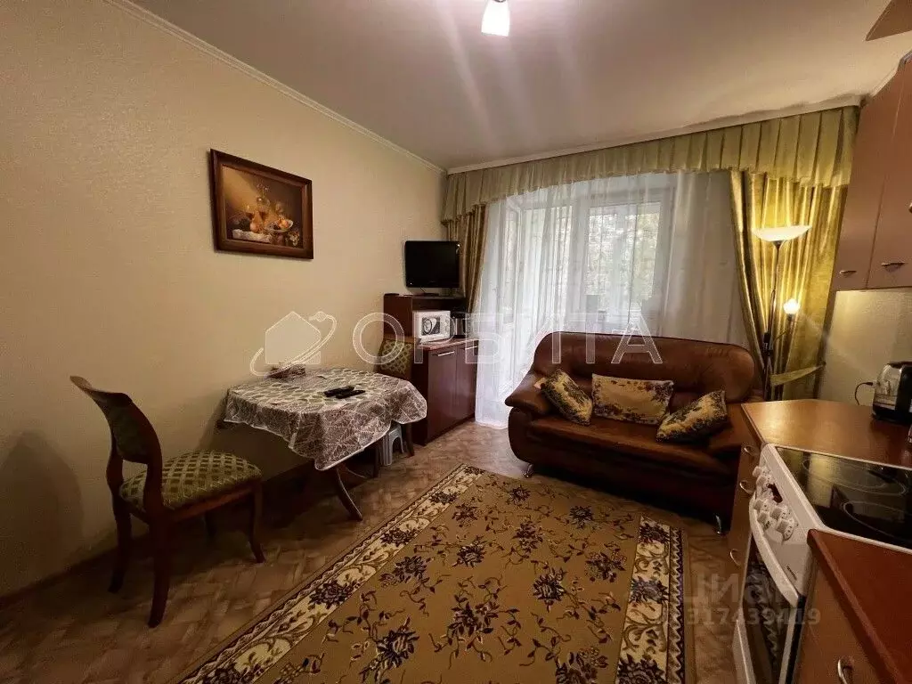 1-к кв. Тюменская область, Тюмень ул. 30 лет Победы, 18 (50.2 м) - Фото 1
