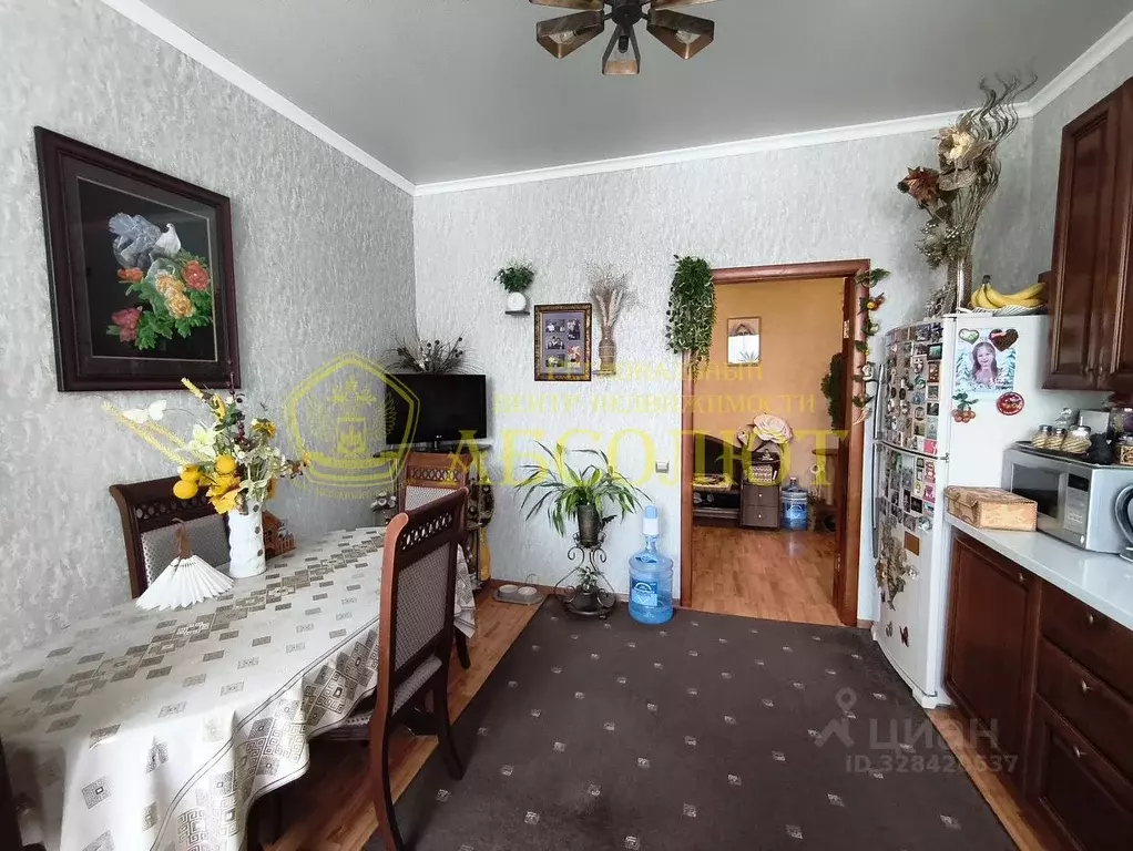 3-к кв. Свердловская область, Ревда ул. Жуковского, 16 (81.2 м) - Фото 1