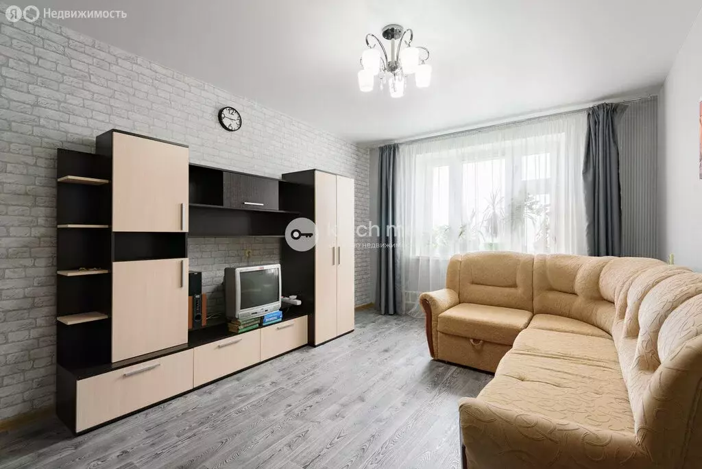 3-комнатная квартира: Казань, улица Рашида Вагапова, 8/15 (62.5 м) - Фото 0