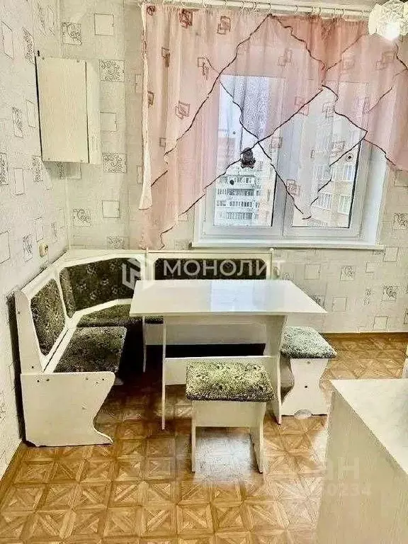 1-к кв. Белгородская область, Старый Оскол Восточный мкр, 6 (39.0 м) - Фото 2