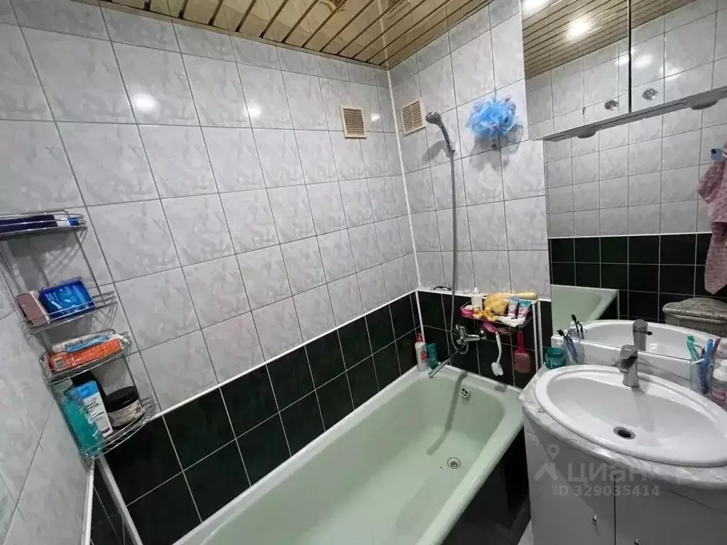 2-к кв. Башкортостан, Уфа Интернациональная ул., 131/1 (60.0 м) - Фото 2