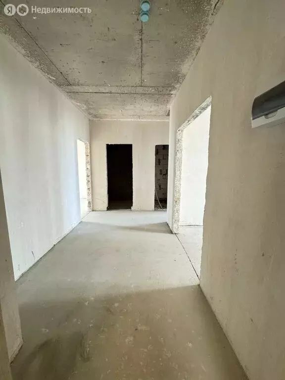 2-комнатная квартира: село Мирное, улица Крымской Весны, 13к1 (64 м) - Фото 1