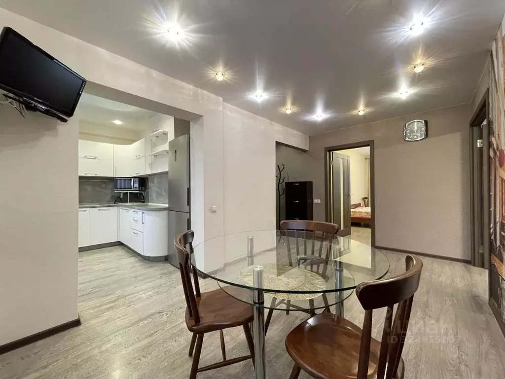 4-к кв. Удмуртия, Ижевск ул. 10 лет Октября, 8 (76.0 м) - Фото 1