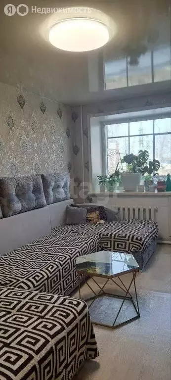 3-комнатная квартира: Чернушка, улица Мамина-Сибиряка, 9 (58.7 м) - Фото 1