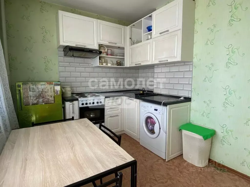 1-к кв. Омская область, Омск ул. Шебалдина, 31 (50.3 м) - Фото 0