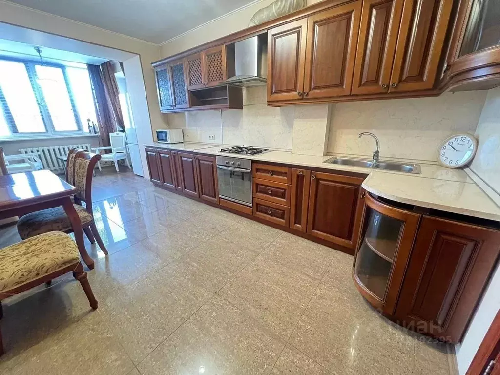 2-к кв. Башкортостан, Уфа ул. Карла Маркса, 49/1 (83.0 м) - Фото 1