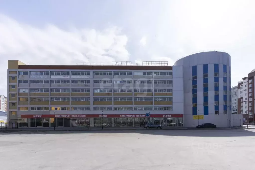 Помещение свободного назначения в Тюменская область, Тюмень 6-й мкр, ... - Фото 0