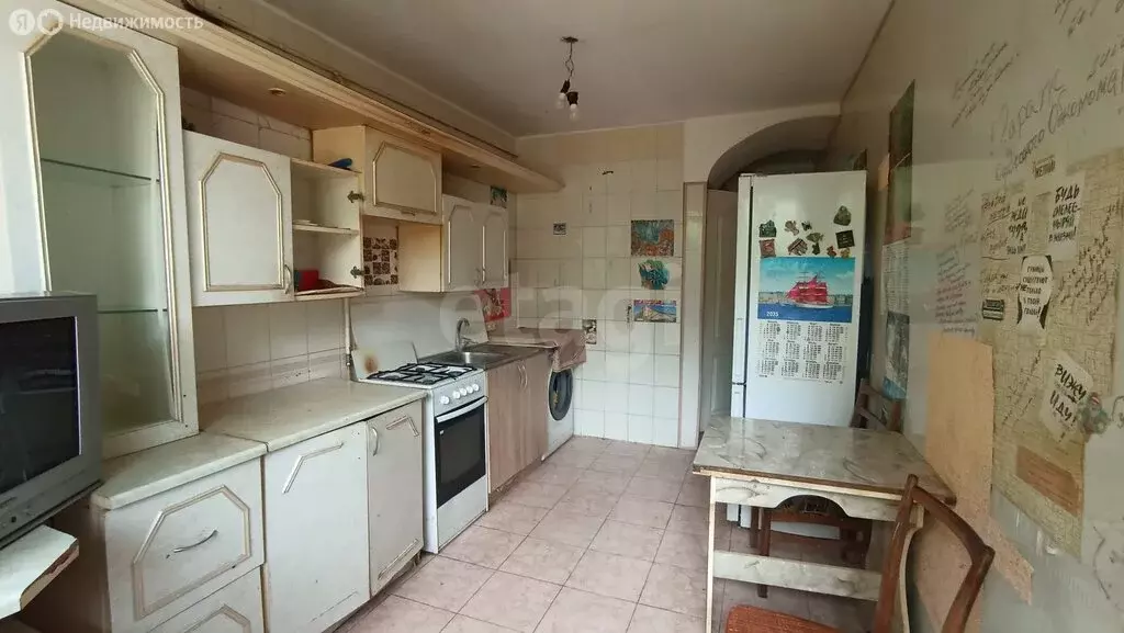 3-комнатная квартира: Евпатория, проспект Победы, 43 (64.3 м) - Фото 1