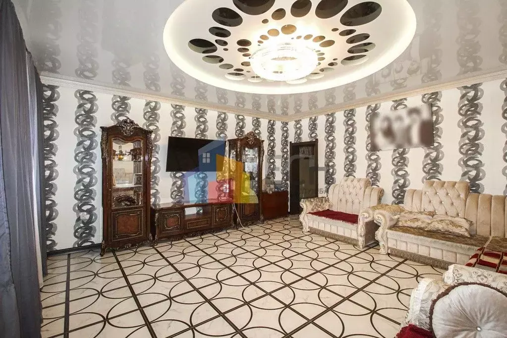 Дом в Тульская область, Одоев рп ул. 50 лет Октября (206 м) - Фото 1