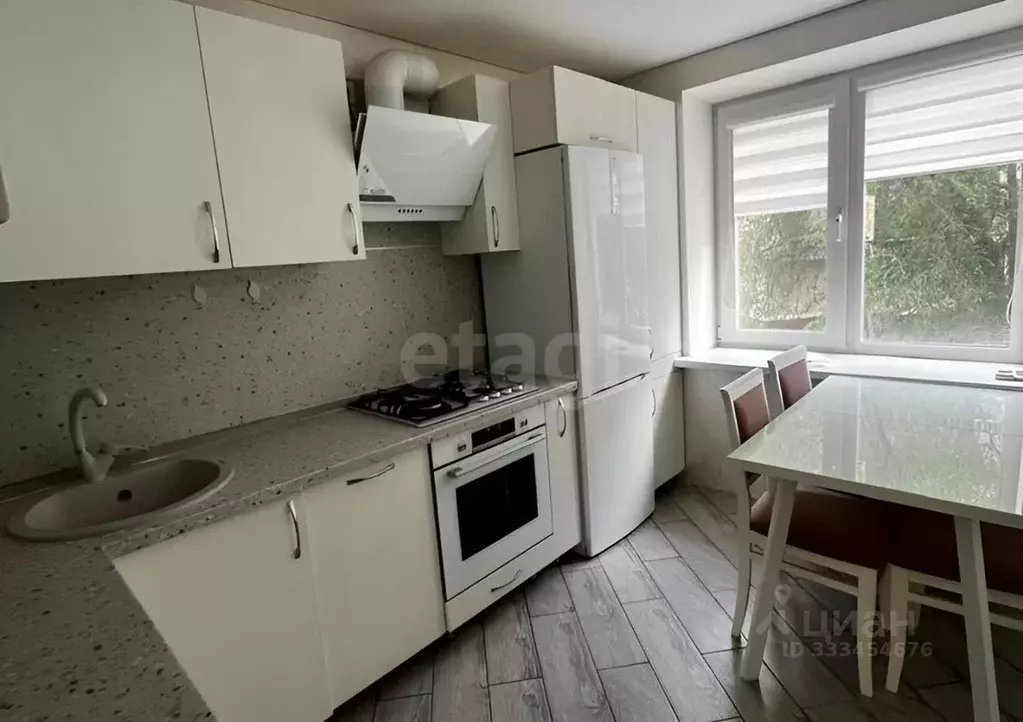 2-к кв. Белгородская область, Белгород Садовая ул., 120б (57.8 м) - Фото 1