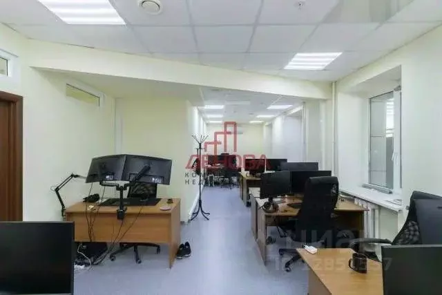 Офис в Тюменская область, Тюмень ул. Республики, 164с2 (219 м) - Фото 1