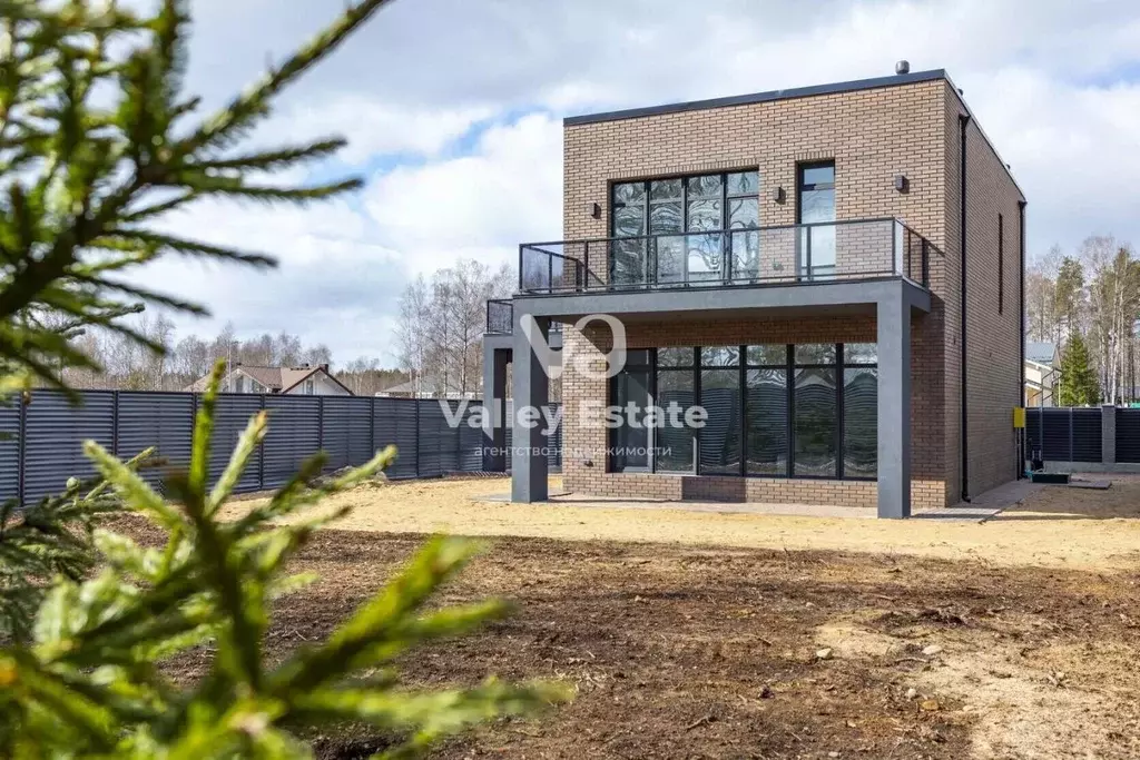 Дом в Ленинградская область, Выборгский район, Первомайское с/пос, ... - Фото 0