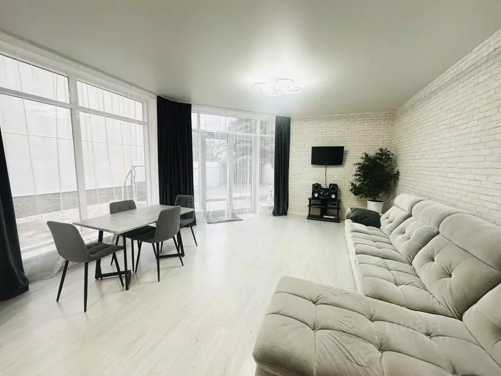 Дом в Ставропольский край, Ставрополь ул. Ломоносова, 165 (110 м) - Фото 2