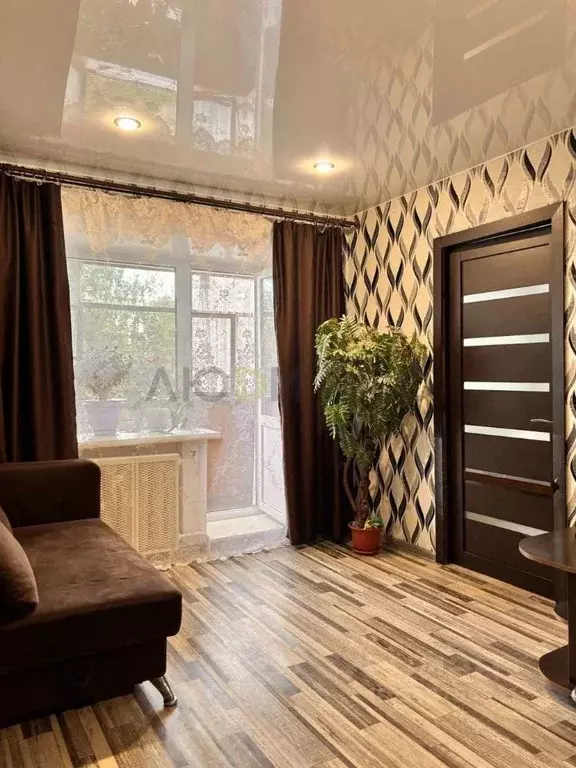 2-к кв. Коми, Сыктывкар ул. Космонавтов, 11 (43.9 м) - Фото 1