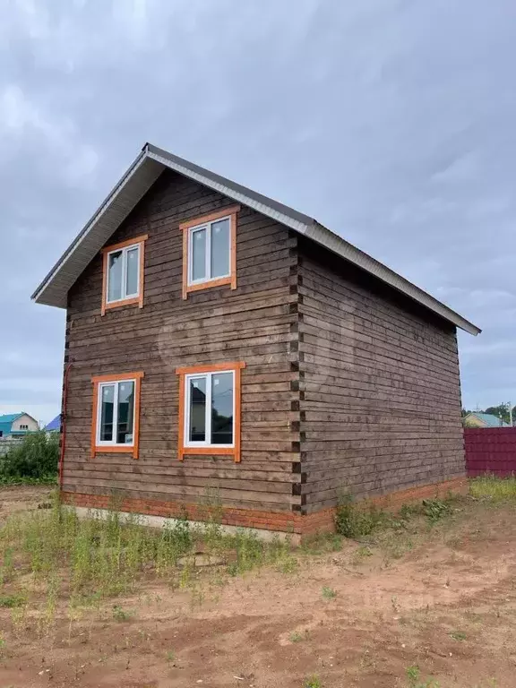 Дом в Удмуртия, Ижевск ул. Маркина, 34 (100 м) - Фото 1