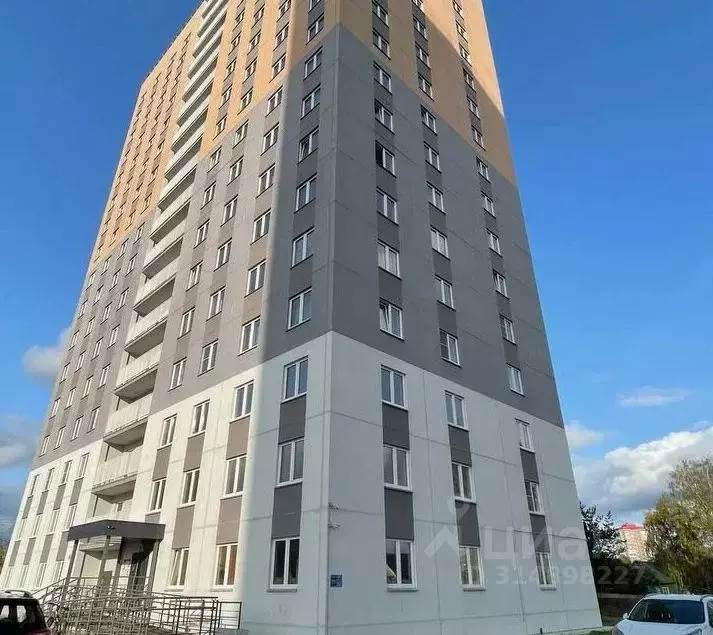 3-к кв. Кировская область, Киров ул. Энтузиастов, 54 (56.1 м) - Фото 0