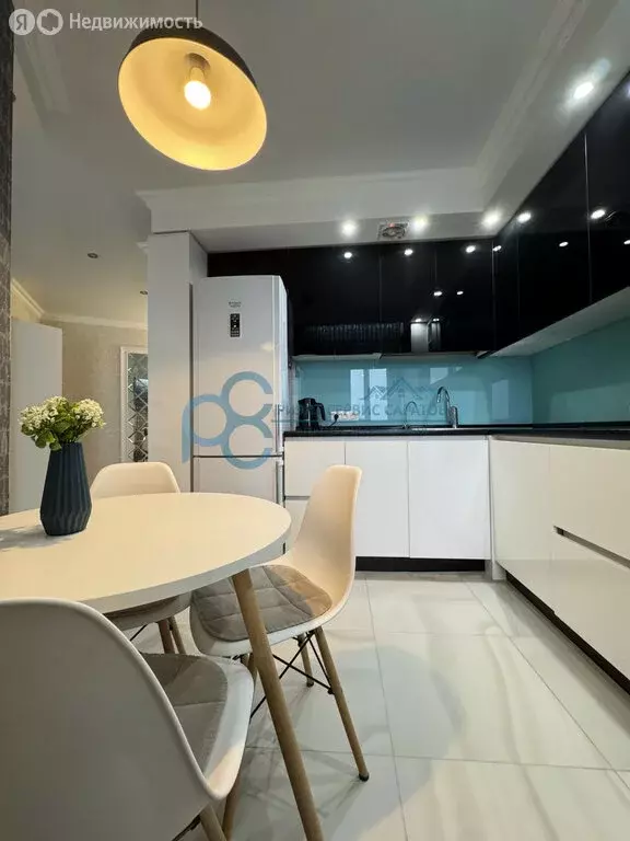 3-комнатная квартира: Саратов, Лунная улица, 30А (73 м) - Фото 1