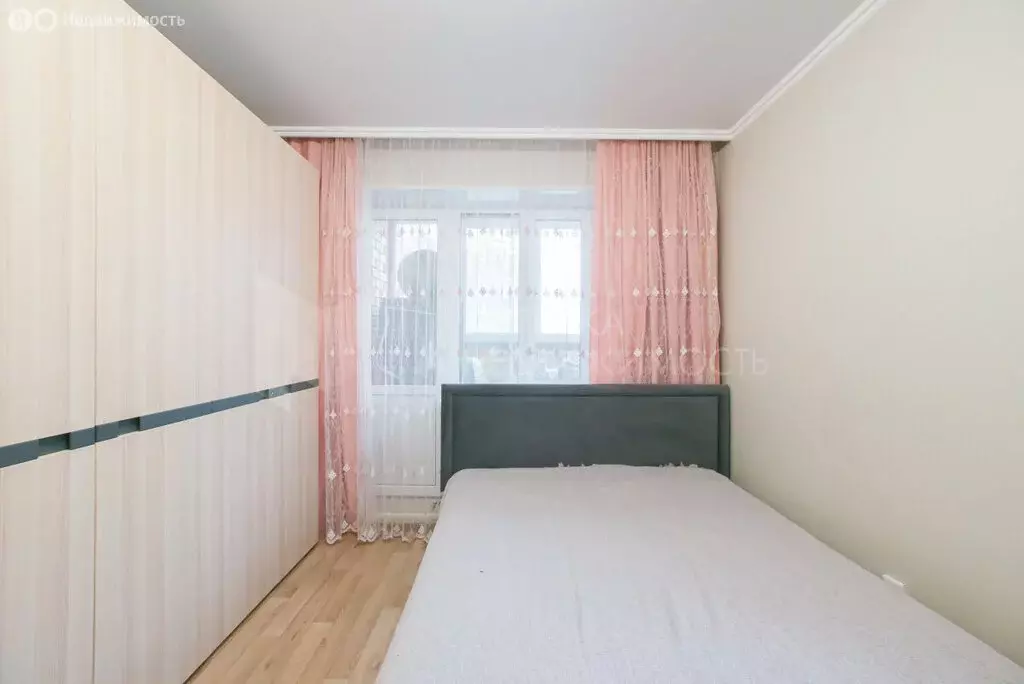 2-комнатная квартира: Тюмень, улица Бориса Житкова, 8к1 (49.5 м) - Фото 1