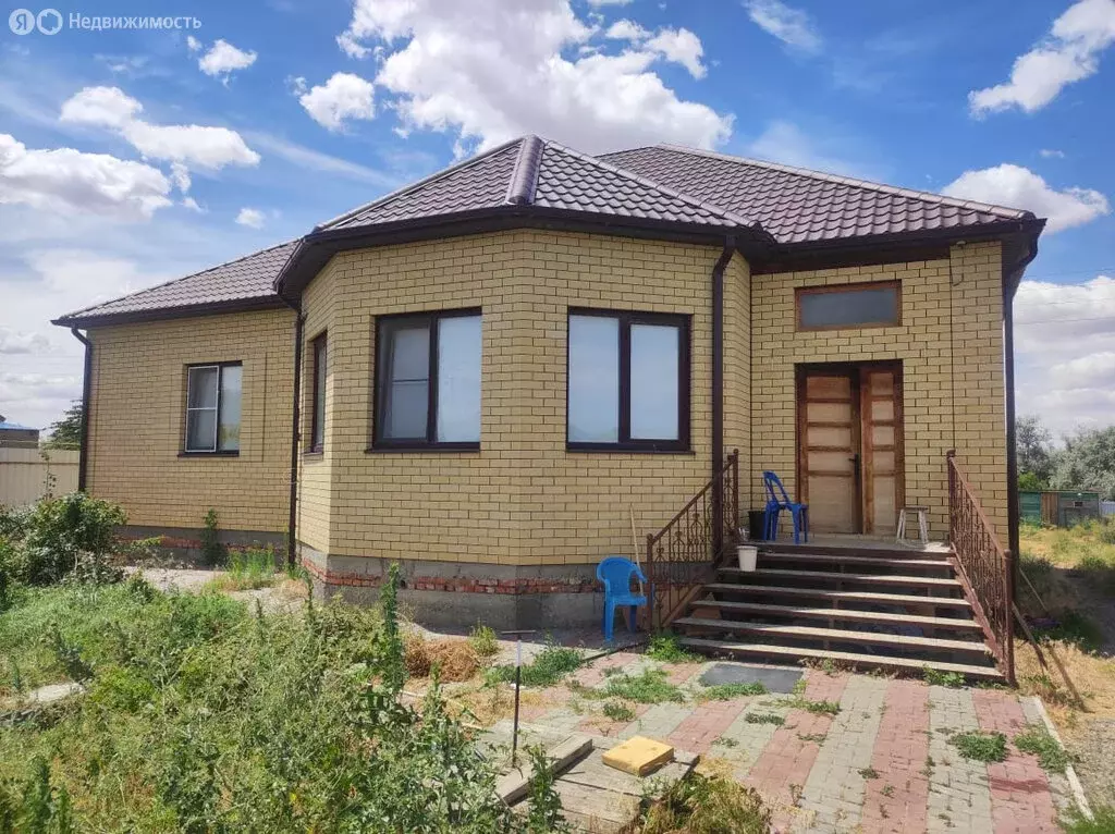 Дом в село Рассвет, Советская улица, 75А (166.6 м) - Фото 1