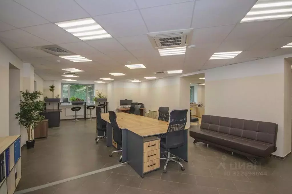 Помещение свободного назначения в Свердловская область, Екатеринбург ... - Фото 1