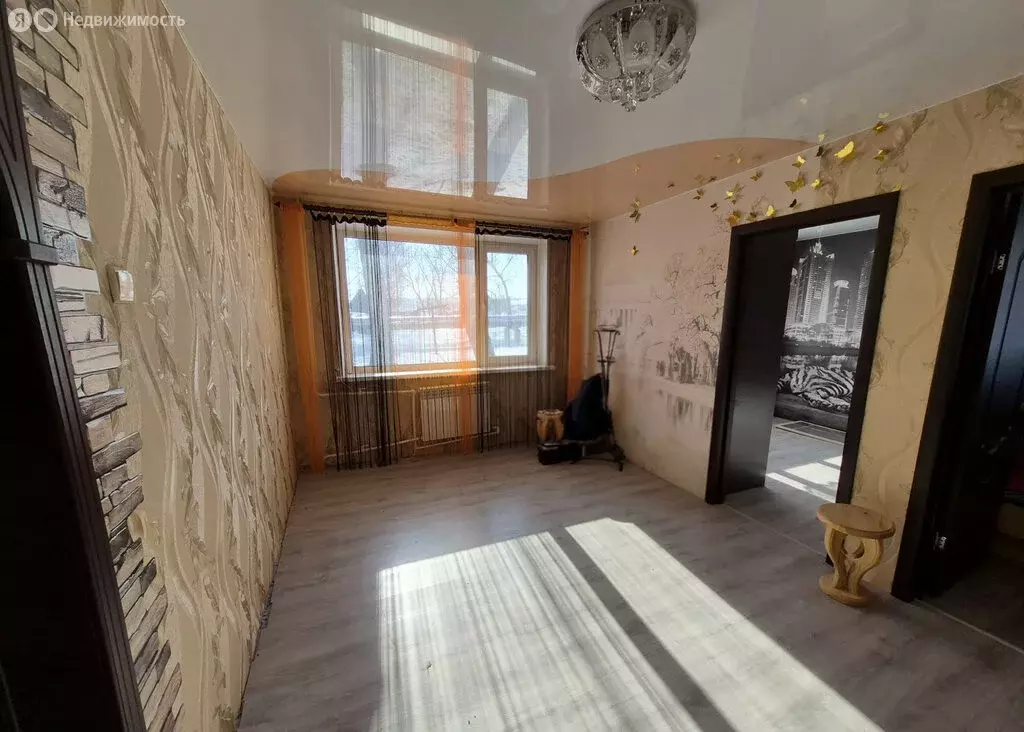 4-комнатная квартира: село Чернышиха, 42 (59 м) - Фото 2