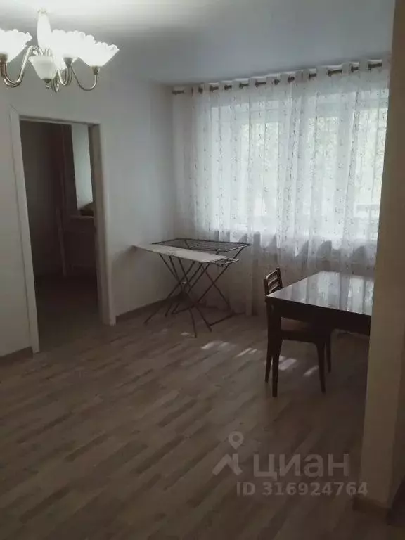 2-к кв. Ульяновская область, Ульяновск ул. Карла Маркса, 24/12 (42.0 ... - Фото 0