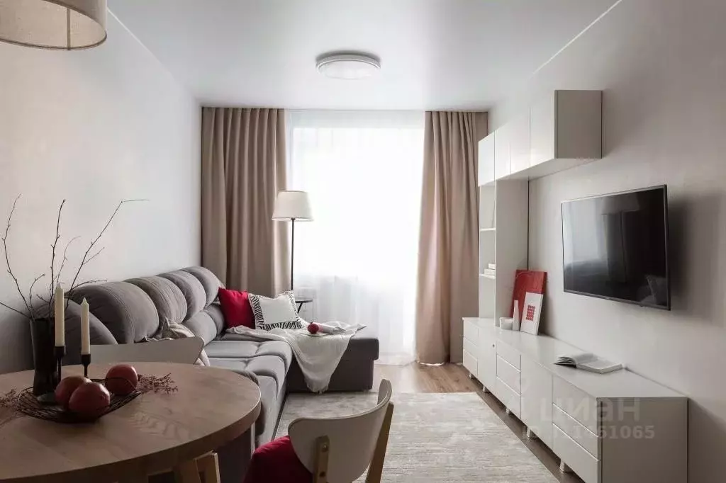 1-к кв. Вологодская область, Вологда ул. Возрождения, 47 (53.0 м) - Фото 2