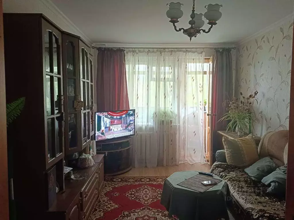 2-к кв. Белгородская область, Белгород Привольная ул., 13 (43.6 м) - Фото 1