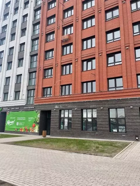 3-к кв. Омская область, Омск ул. Герцена, 99 (87.5 м) - Фото 0