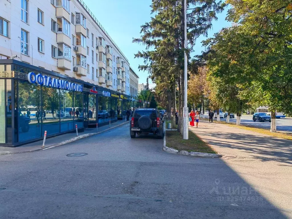 Торговая площадь в Башкортостан, Уфа ул. 50-летия Октября, 18 (228 м) - Фото 2