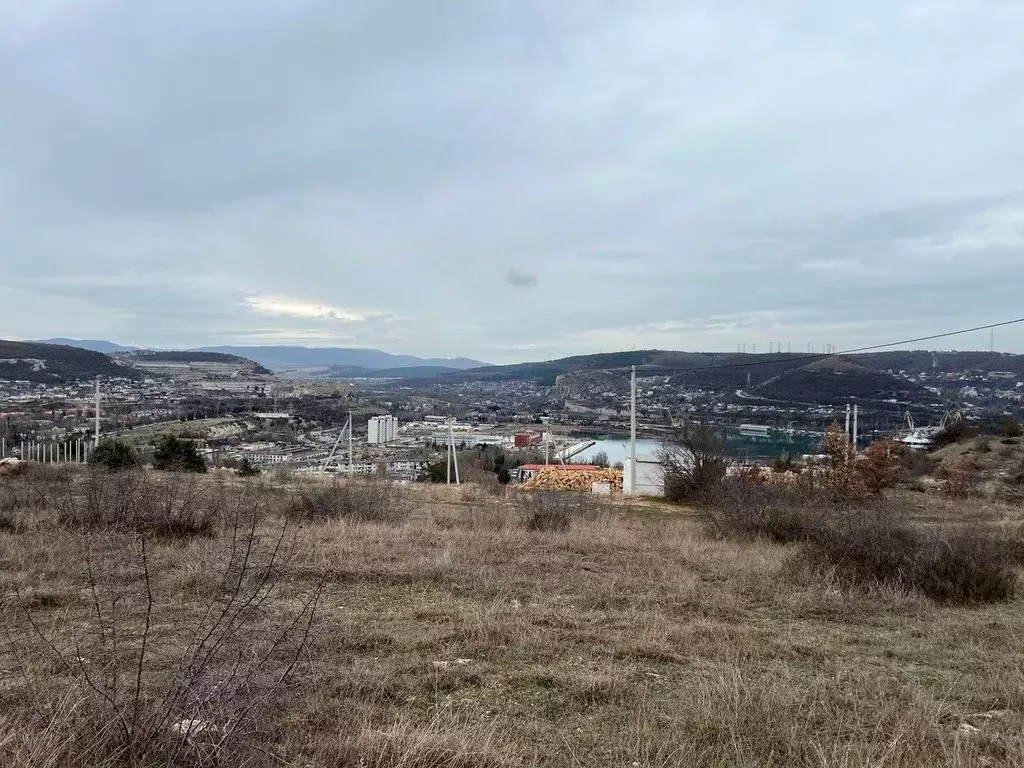 Участок в Севастополь, Севастополь, Инкерман г. ул. Мостовая (10.0 ... - Фото 1