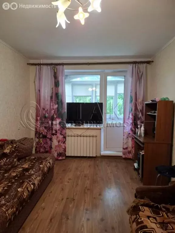 1-комнатная квартира: Луга, проспект Володарского, 36 (35.6 м) - Фото 1