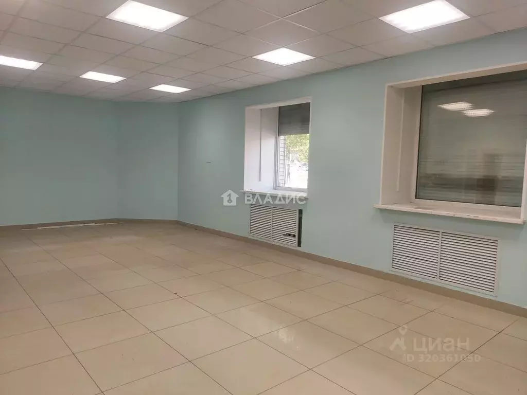 Торговая площадь в Коми, Сыктывкар Коммунистическая ул., 19А (67 м) - Фото 1